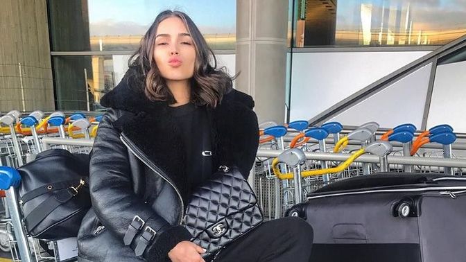 Eşinizin tek başına tatil yapmasına izin verir misiniz?