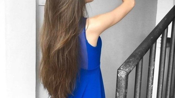Uzun ve gür saçlara sahip kadınları çekici buluyor musunuz?