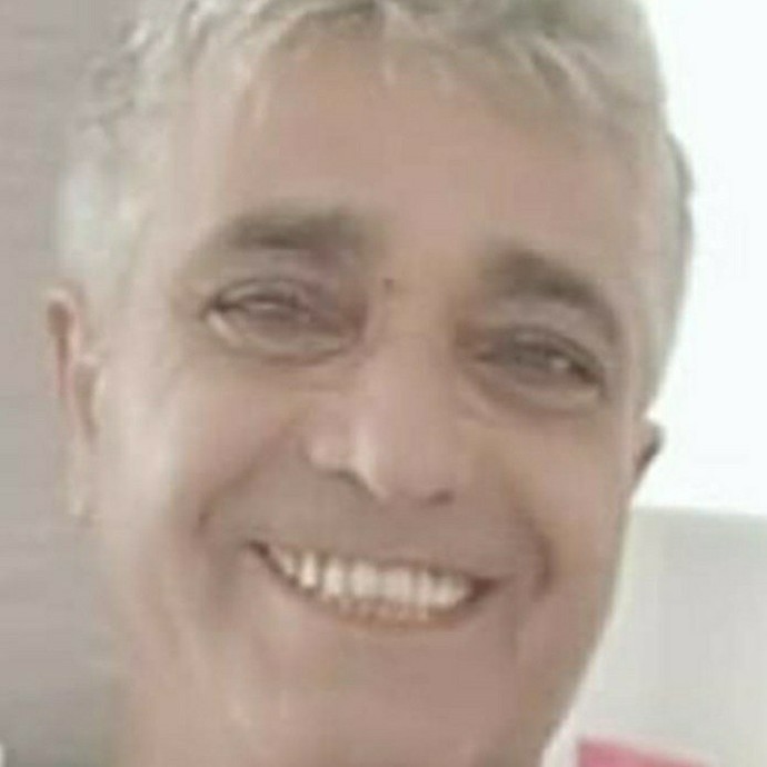 Sevgilinizin saçları ya da sakalları olması gerektiğinden erken beyazlarsa nasıl tepki verirsiniz?