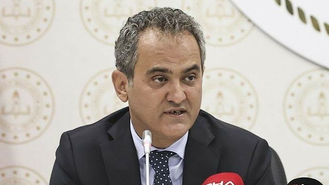 Milli Eğitim Bakanı Mahmut Özer “Okulları kapatmak söz konusu bile değil.” dedi. Ne düşünüyorsunuz bu konuda?