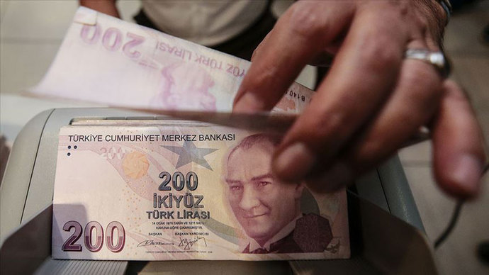 TL, Dolar karşısında en çok değer kaybeden para birimi oldu. Yaşantınızda değer kaybını hissediyor musunuz?