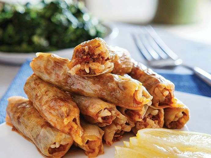Ikisini dene tarafını seç! Yaprak sarması mı, lahana sarması mı?
