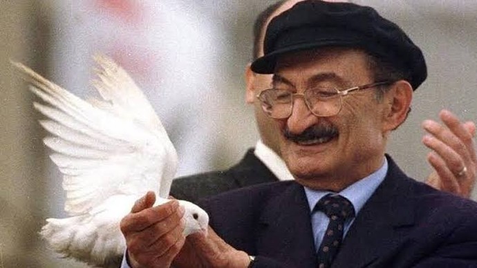 Sizce Z kuşağı hangi siyasetçiyi ve dönemini görmeliydi?
