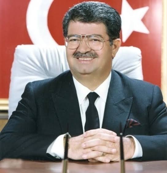 Sizce Z kuşağı hangi siyasetçiyi ve dönemini görmeliydi?
