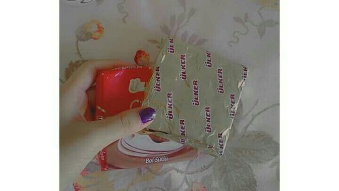 Ülker çikolatasını sevmeyen var mı?😂😮O Ülker çikolatalı gofret sevmeyen var mı olacakta bu gofret değil ztn sevmiyorum onu?