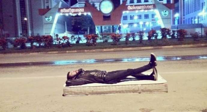 AKPli Güvenç, yurt sorununu çözmediği için CHPyi çok sert eleştirdi. Ne düşünüyorsunuz?