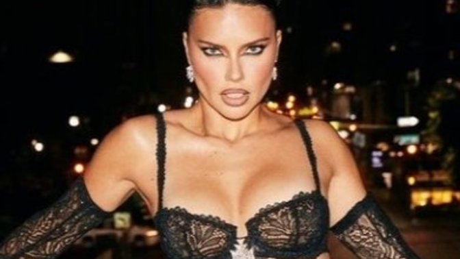 Hangisi daha çekici! Adriana Lima mı Barbara Palvin mi?