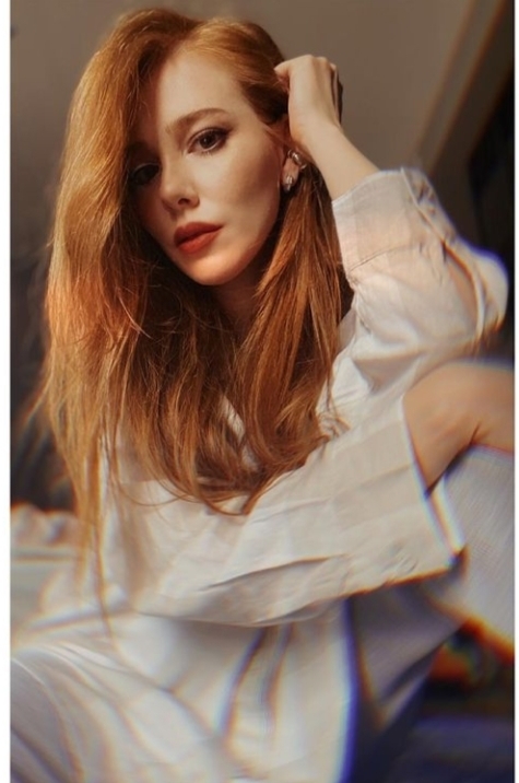 Elçin Sangu sizce çok mu güzel yoksa ortalama mı?
