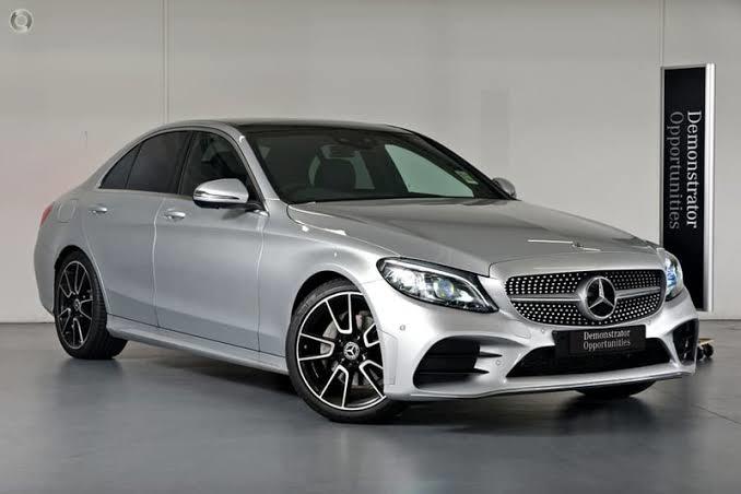 CLA200 4MATİC Mİ C200 4MATİC Mİ ?