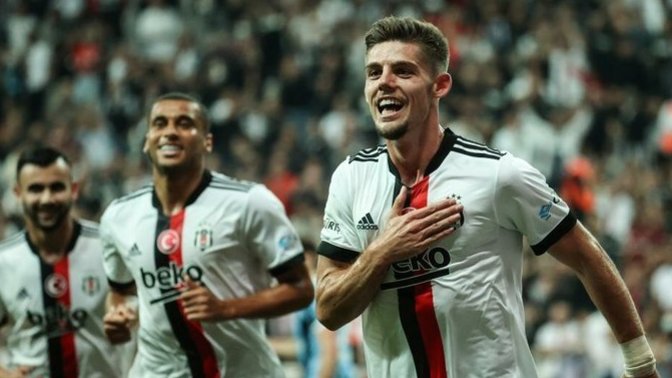 Montero'nun Covid-19 testi pozitif çıktı, diğer 3 isimde ise sakatlık mevcut! Sizce Beşiktaş bu durumdan kötü etkilenecek mi?