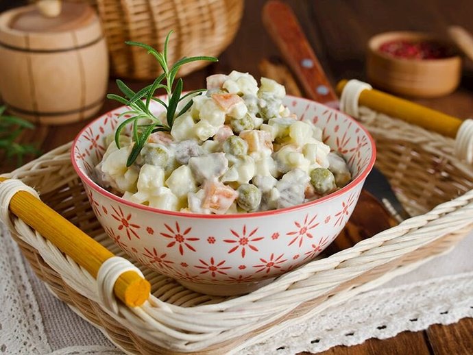 Rus salatası sever misiniz?