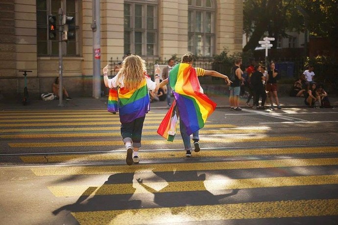 Sizce Türkiyede LGBT referandumu olsa halkın yüzde kaçı destekler?