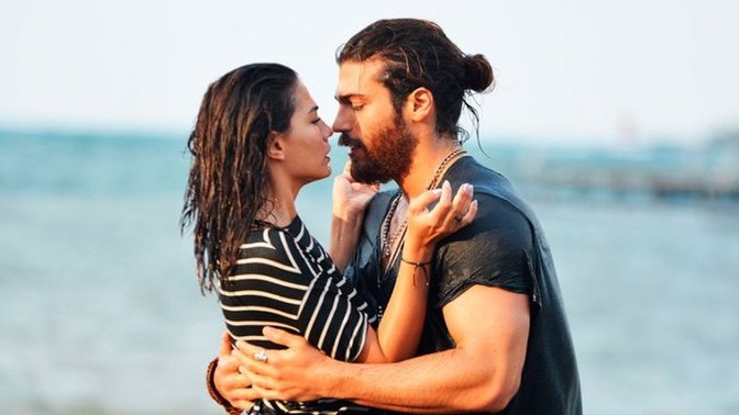 Yakışıklı erkekler neden ortalama/normal kızlarla birlikte olurlar?