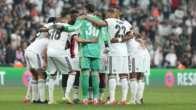 Ajax - Beşiktaş maçı sizce kaç kaç biter?