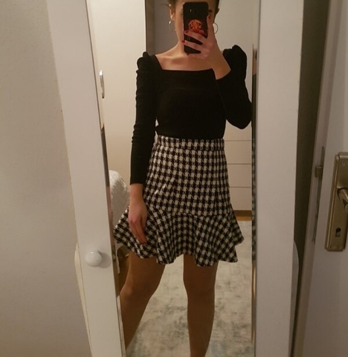 Sevgilimle ilk defa buluşacağız. Hangi kombin daha iyi olur?