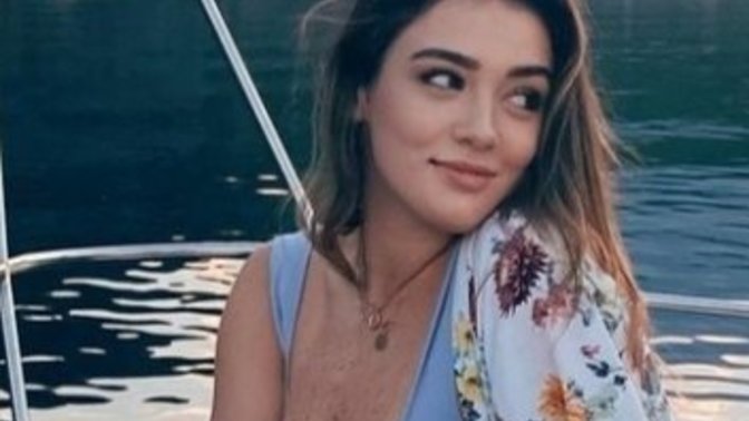 Voleybolcu Zehra Güneş mi daha güzel yoksa Hande Erçel mi?