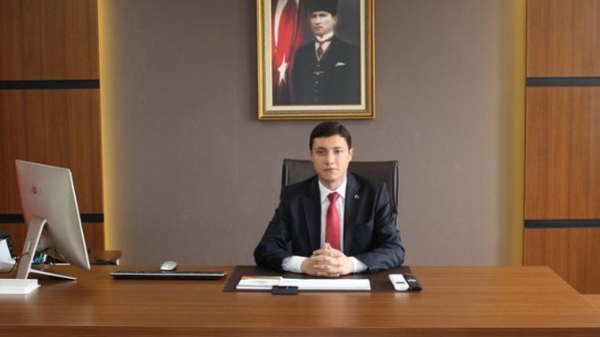 Kaymakam öğretmeni sınıftan kovdu. Doğru buluyor musunuz bunu?