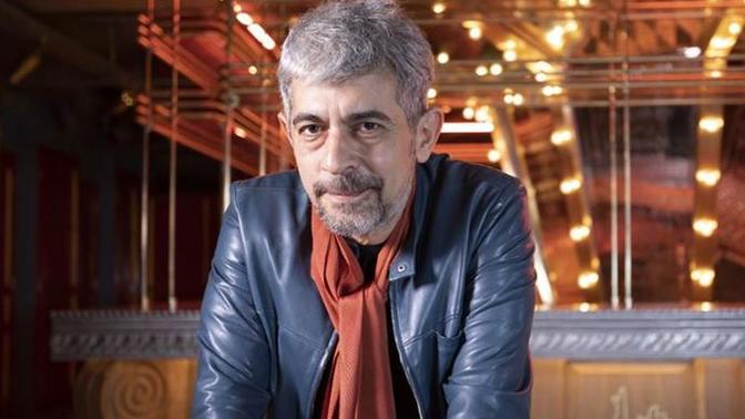 Okan Bayülgen "Fenomenlerin hepsi çöp, para kazanmaya çalışan zavallılar." dedi. Sizce haklı mı?