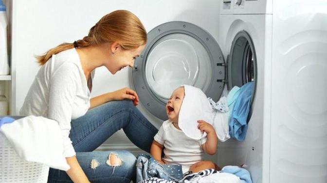 Sararmış bebek kıyafetleri nasıl temizlenir?