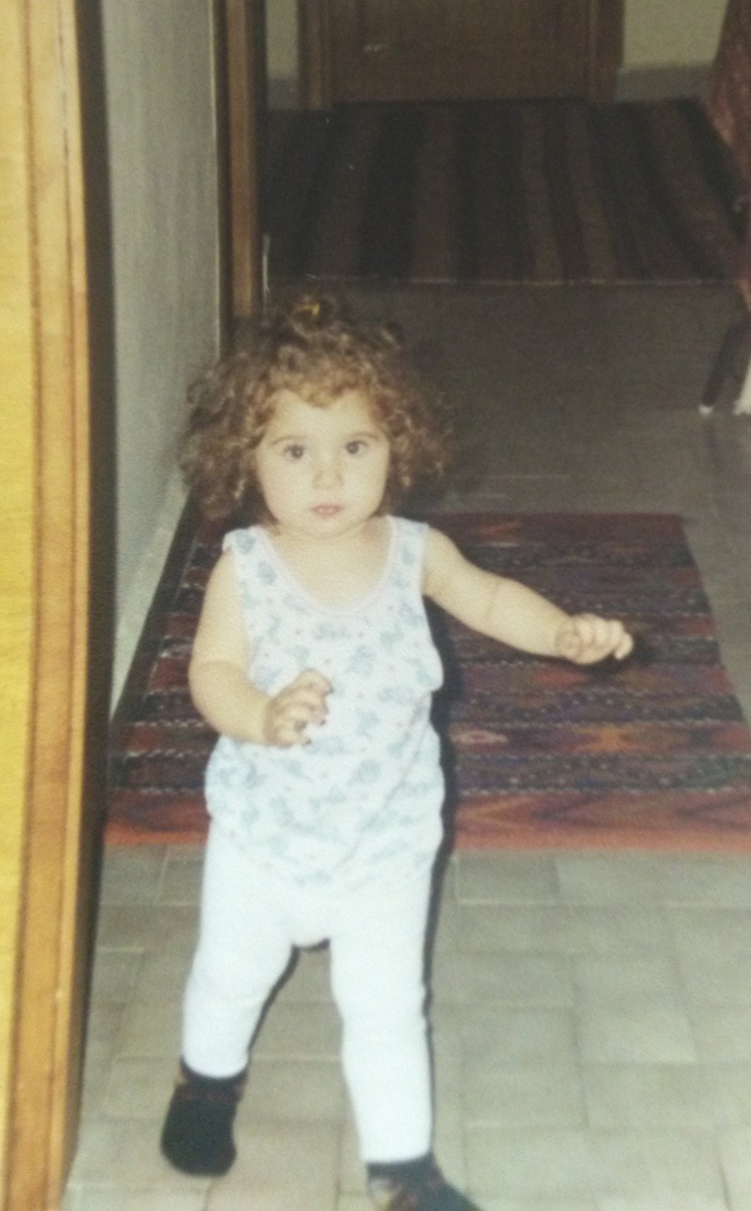 Bebeklik fotoğrafınız duruyor muu?