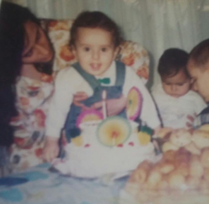 Bebeklik fotoğrafınız duruyor muu?