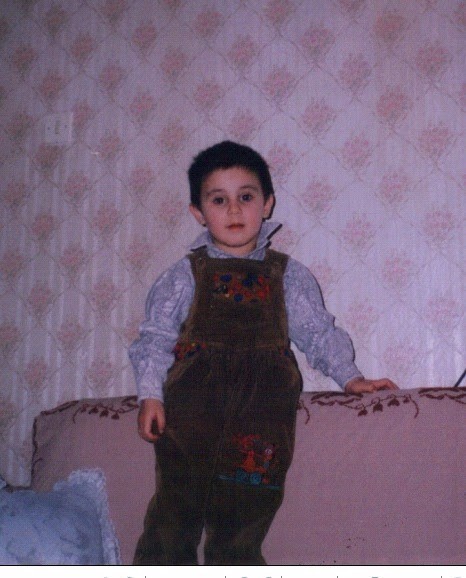 Bebeklik fotoğrafınız duruyor muu?