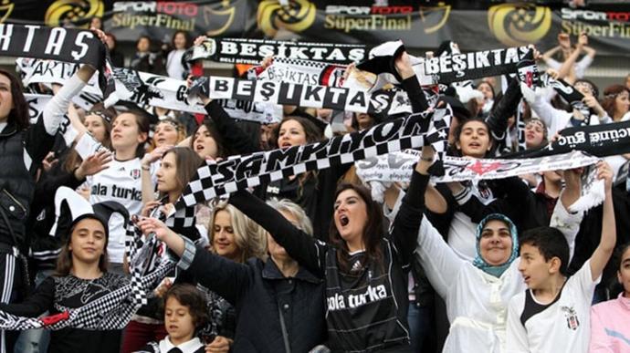 Fanatik kızlar itici midir?