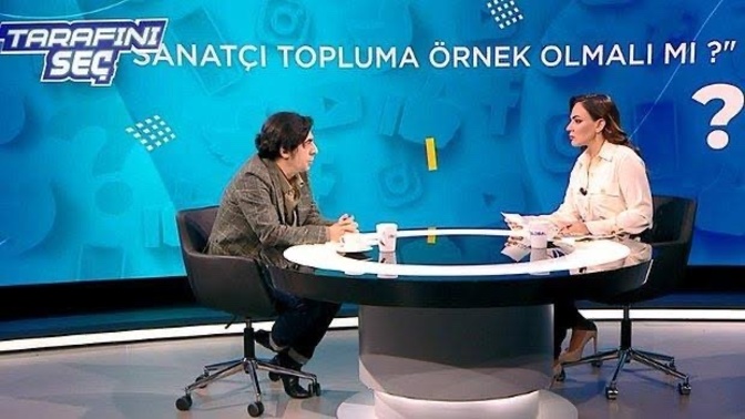Okan Bayülgen: Twitter ve Tiktok fenomenleri yok olacak, çöp, gelen teklifleri küfrederek geri gönderiyorum dedi. Sence haklı mı?