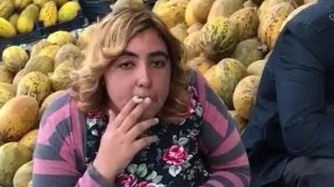 Pürüzsüz Yuvarlak kalçalı sevgiliyi nerede bulabilirim?
