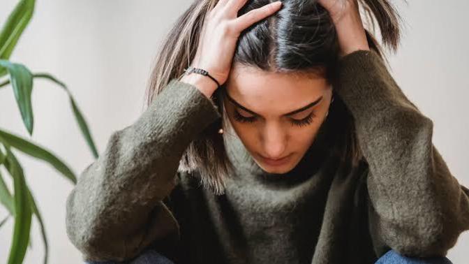 Yağlı saçların normalleşmesi için en etkili çözüm yolları nelerdir?