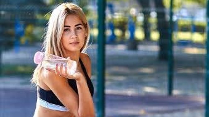 Göğüs ve kalça dikleştirmek için kaç saat spor yapılmalı?