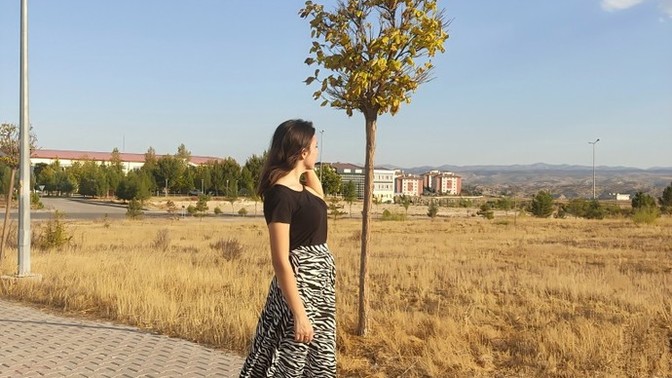 Sizce kombinim nasıl? Zebra eteği nasıl buluyorsunuz?