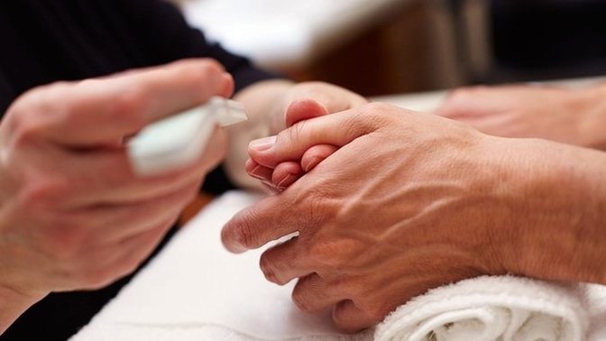 Soyulan tırnaklar için en iyi çözüm nedir?