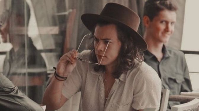 Uzun saçlı erkekler neden hep salaş bir tarza sahip oluyor?