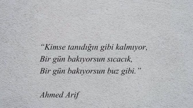 Sevdiğin bir insan neden sevdiğin gibi kalmaz da değişir?