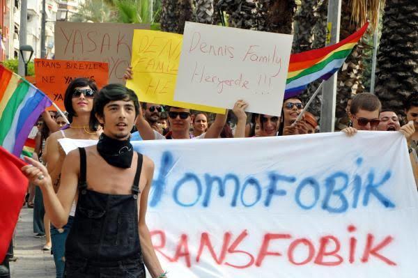 Son zamanlarda neden bu kadar çok travesti eşcinsel çoğaldı?