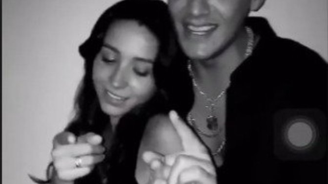 Zeynep Bastık ve Edis’in seksi dansı sosyal medyayı salladı! Sence doğru mu?
