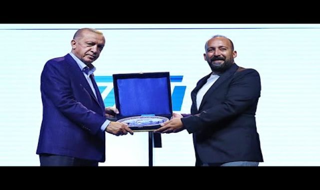 Cumhurbaskani erdogan ilkay zamana ödül vermis ne dsünüüyorsunuz?