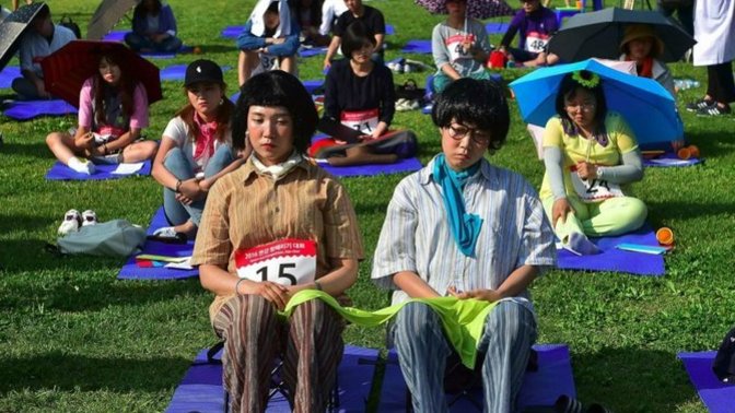 Güney Kore'nin yeni milli sporu 'Hiçbir şey yapmamak' oldu. Sizin bu spora yatkınlığınız var mı?