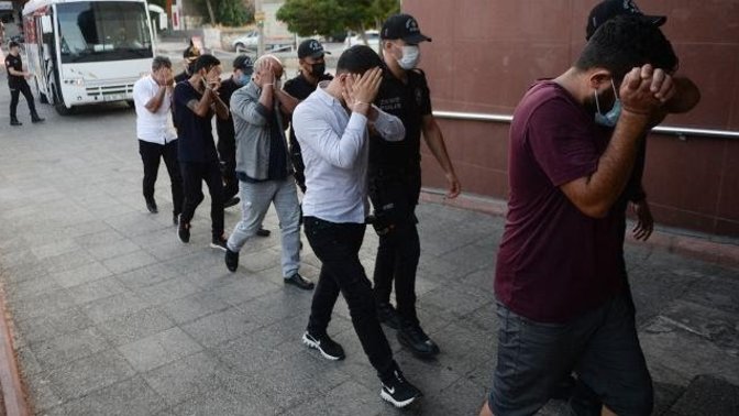 Birileri Yoksullukla savasmayi bıraktı yoksullar la mi savaşıyor?