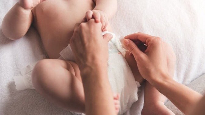 Bebeklerde idrar yolu enfeksiyonu antibiyotik kullanmadan geçer mi?