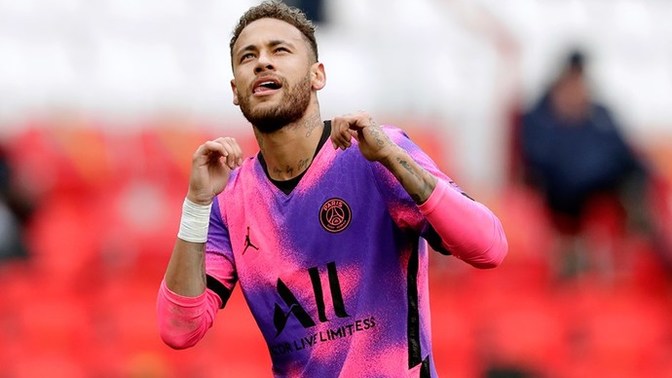 Neymar: "2022 benim oynayacağım son Dünya Kupası olacak." Neymar genç yaşta futbola veda etmeli mi?