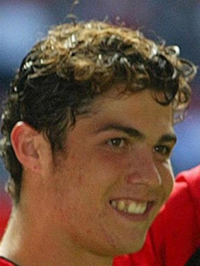 Hangi futbolcunun vücudu daha iyi?