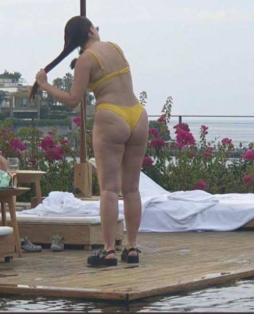 Instagram'da gördüğüm güzel kızlar canımı sıkıyor. Nasıl kurtulacağım?