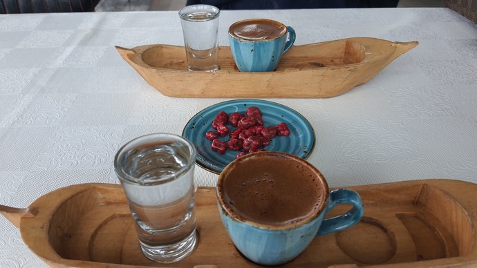 Sohbet eşliğinde...