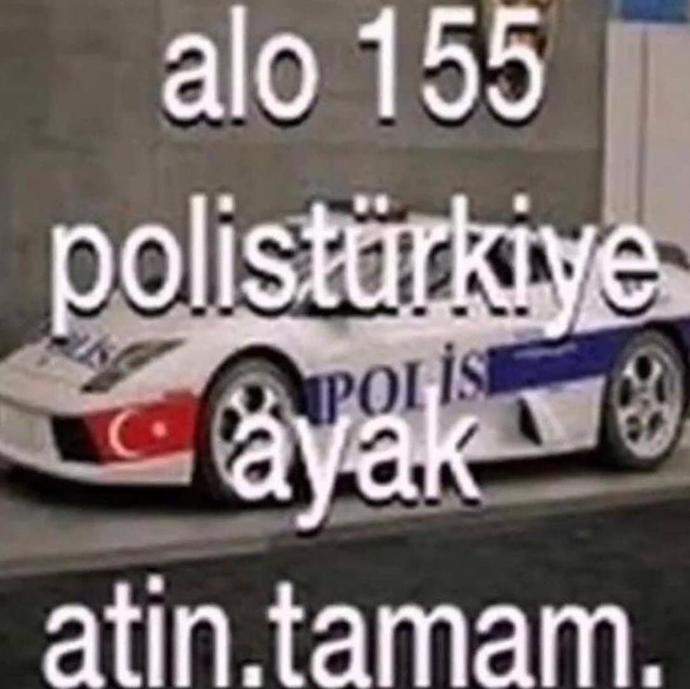 Pınar altuğun ayakları sizce güzel mi?