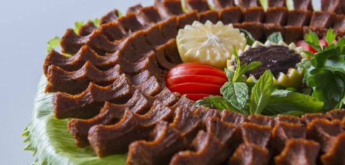 Ev yapımı çiğ köfteyi mi hazır çiğ köfteyi mi daha çok seviyorsunuz?
