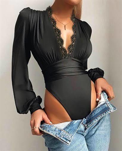 Bodysuit giyen kızlar daha çok tatlı değil mi😍🥰🥳 ?