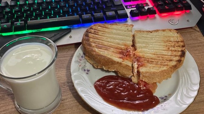 Size de gece gece tost perileri uğradı mı?