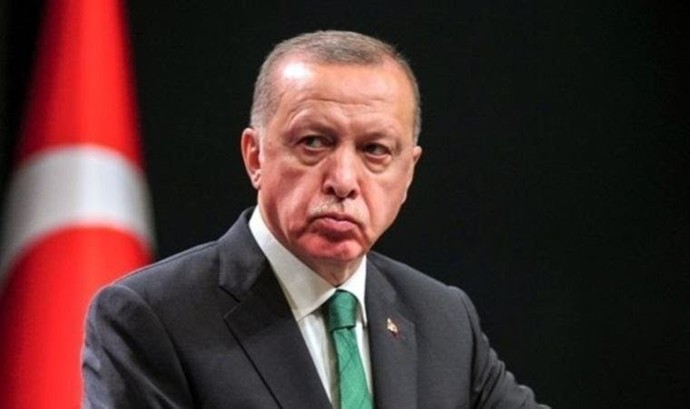 Dolar 9.50ye, Euro 11e koşarken bu memleketi yönetenler nerede?